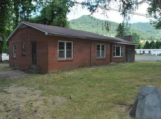 1863 Lake Logan Rd, Canton, NC 28716
