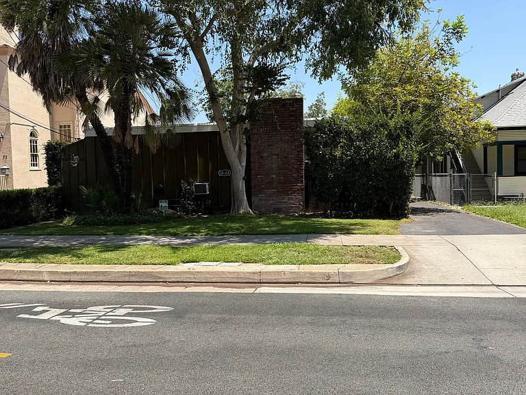 58 N Wilson Ave #64 — Photo 10