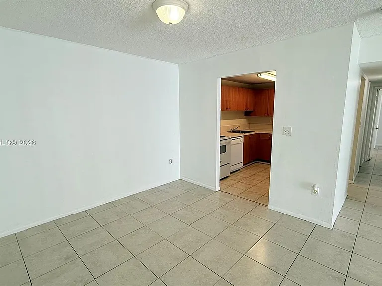 415 Executive Center Dr #203 — Photo 3