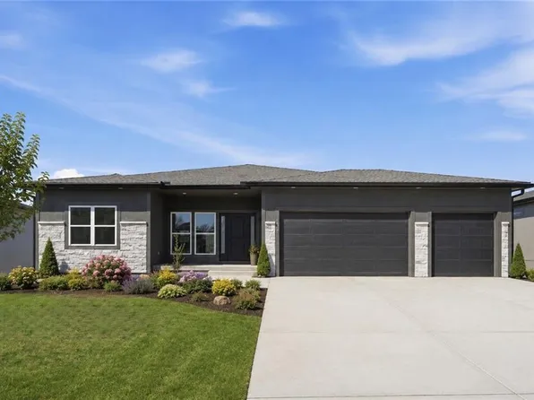 1412 NE Ernest Way, Lees Summit, MO 64086