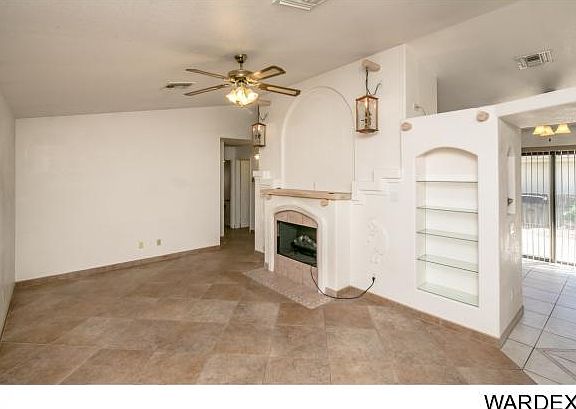 5th image of 2351 E McVicar Ave
