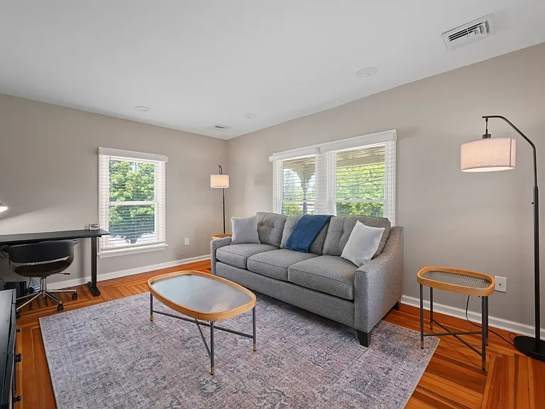 20-22 Lincoln Ave — Photo 19