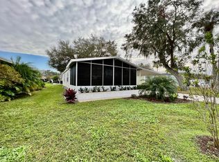 2082 Lakeside Blvd, Palmetto, FL 34221