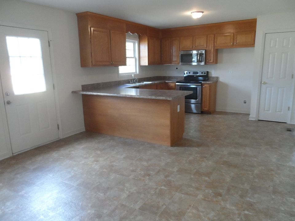 2nd image of 4903 Sonya Ct