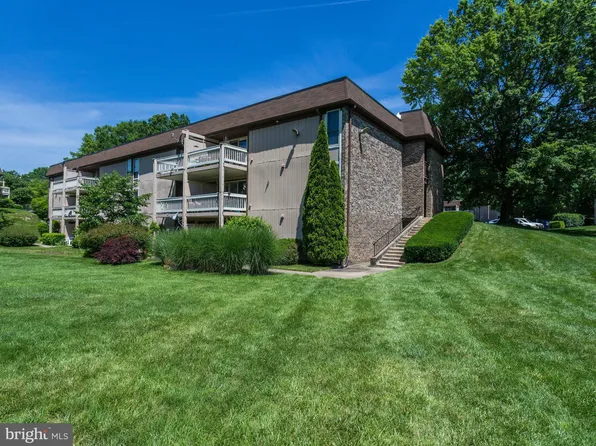 5803 Royal Ridge Dr Unit N, Springfield, VA 22152