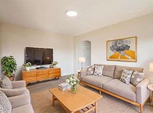 723 12th St SE, Washington, DC 20003