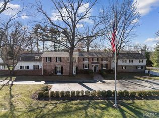 9928 Litzsinger Rd, Saint Louis, MO 63124