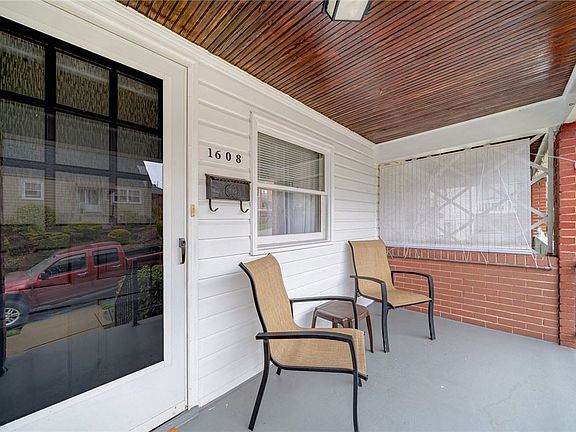 3rd image of 1608 Poplar St