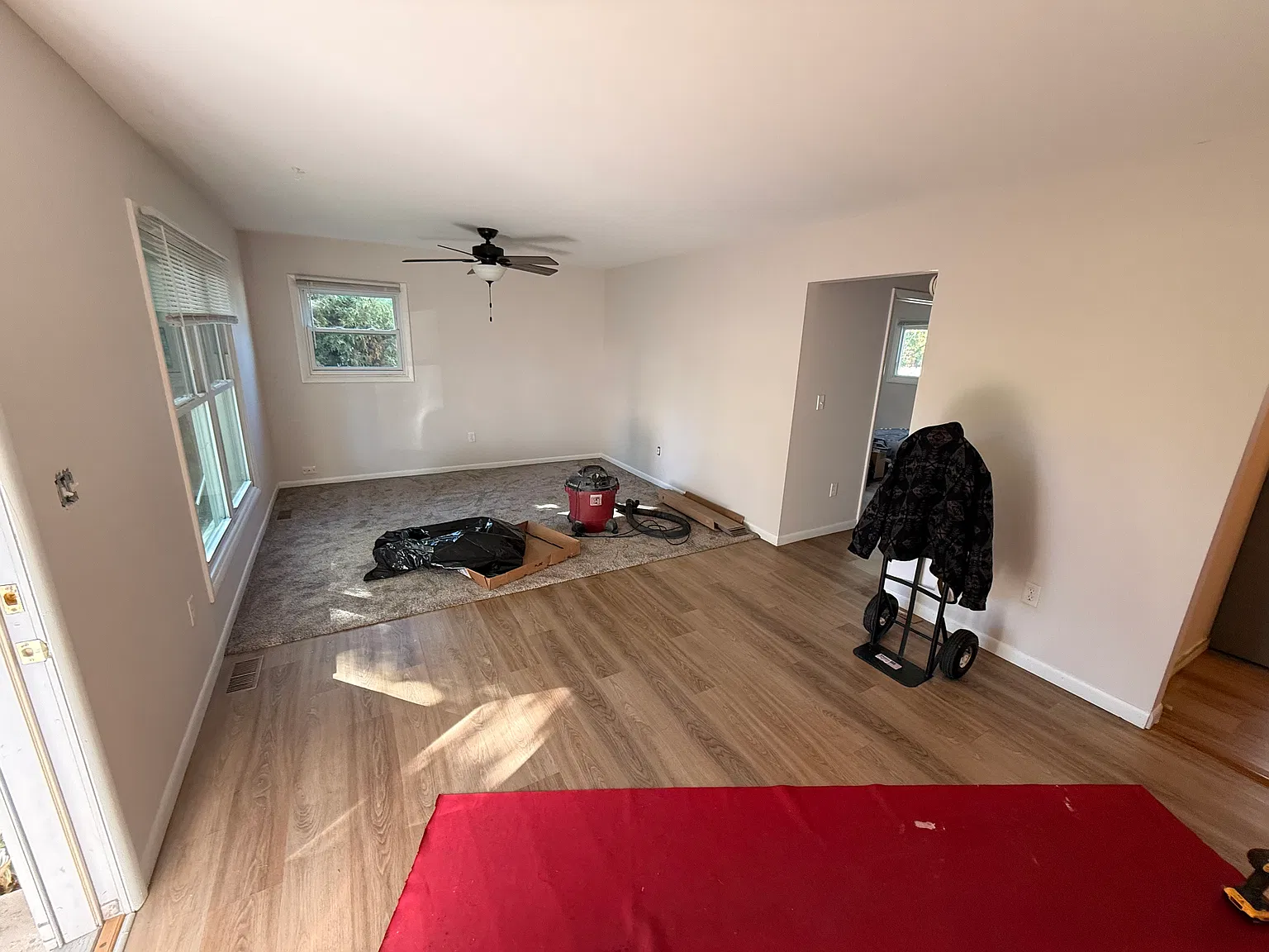 1109 10th Ave — Photo 3