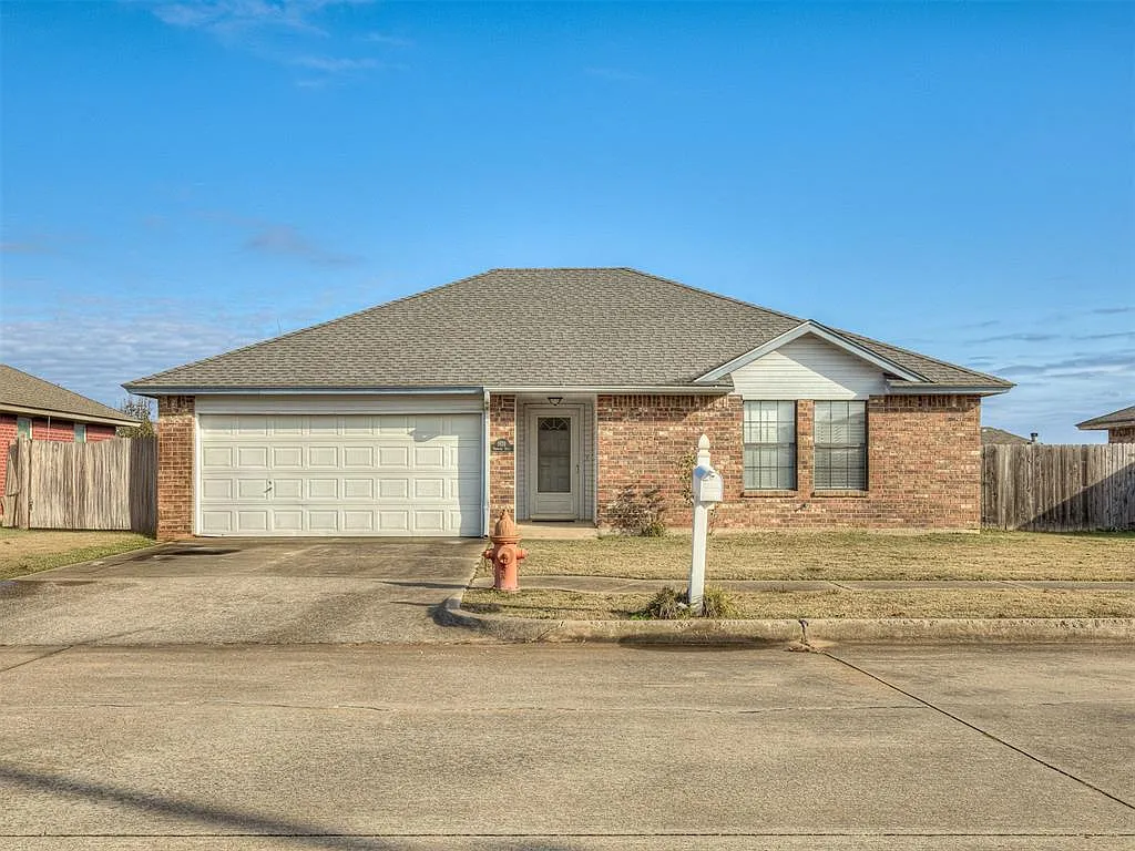 1924 Parkside Dr, Moore OK - Owner Finance Home