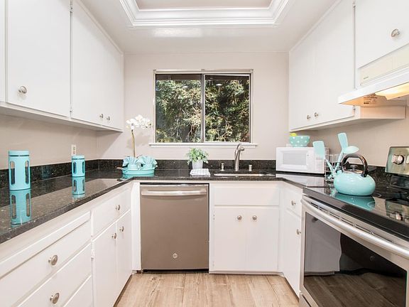 4th image of 2201 Monroe St APT 1204