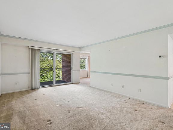 5th image of 1 Lucan Ct APT 301