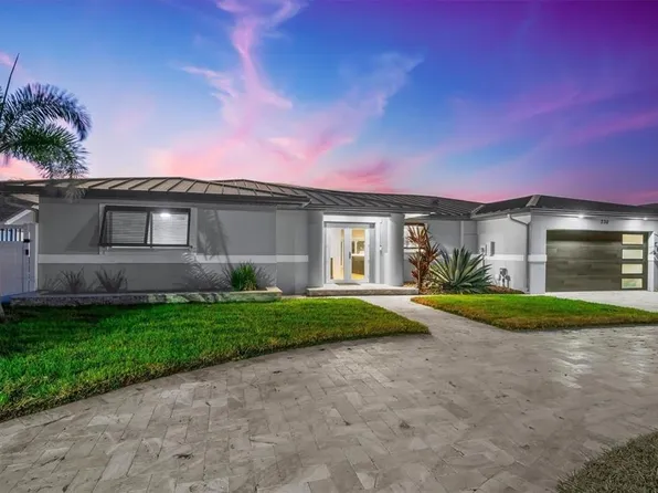 330 Leeward Is, Clearwater, FL 33767