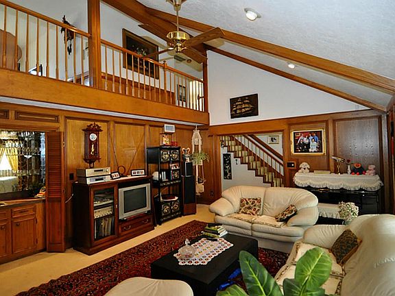 5th image of 12619 Ashclift Dr