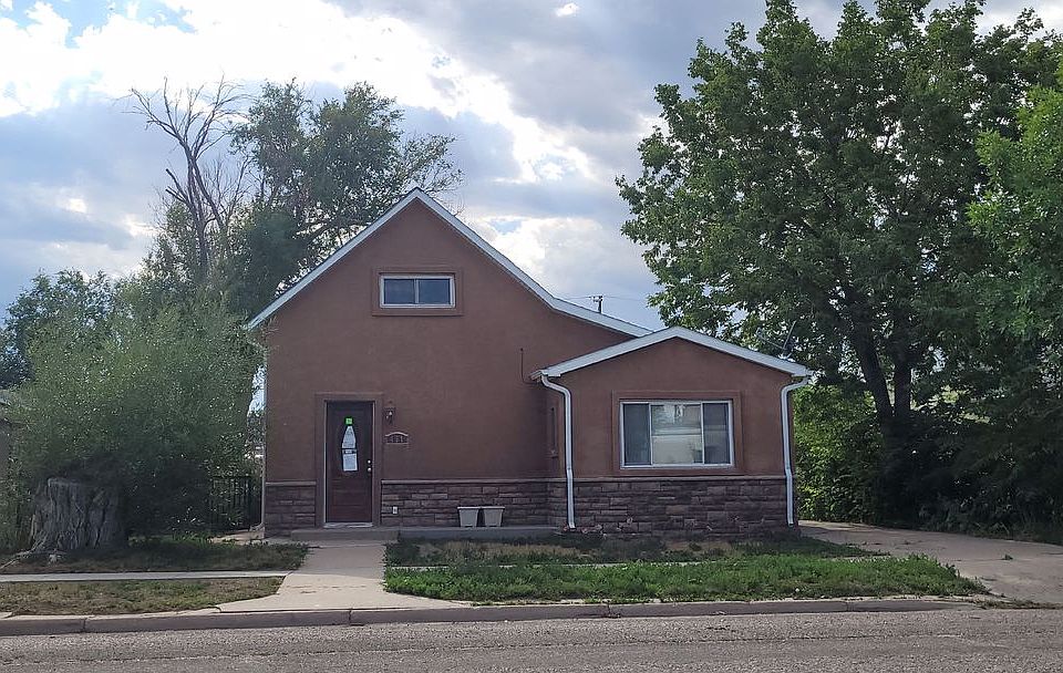 1st image of 451 C Ave