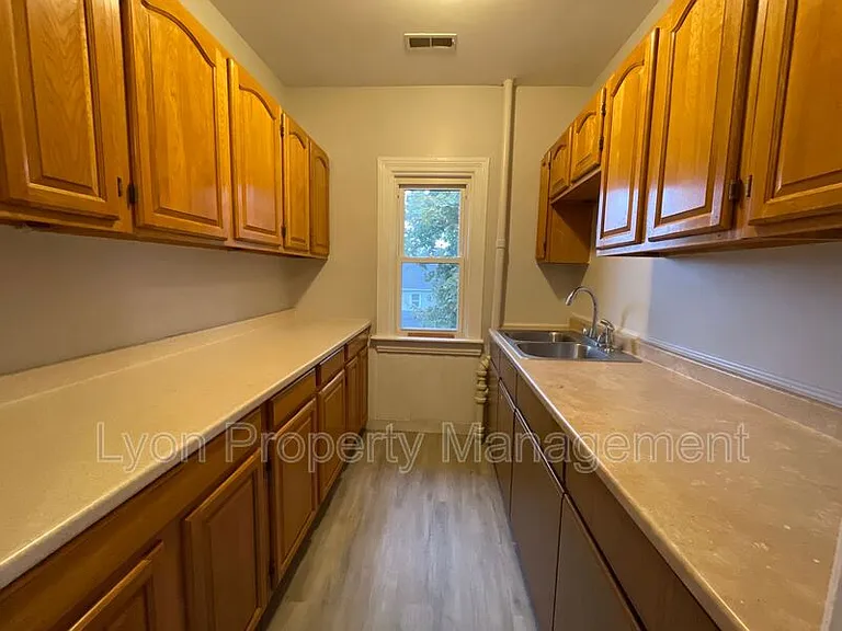 23 Villa Ave #3 — Photo 4