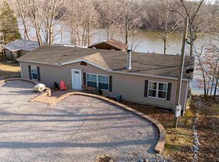 2360 Egyptian Hills Dr, Creal Springs, IL 62922