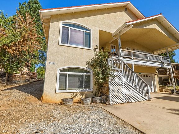 3rd image of 19550 Chaffee Cir