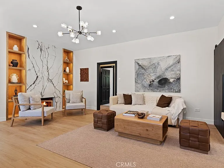 6016 N Woodlake Ave — Photo 6