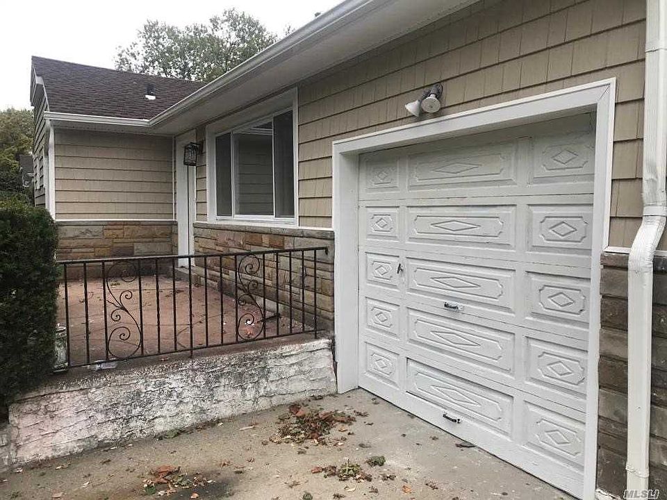 2nd image of 735 Janos Ln