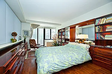 Sold by (Legacy) Elegran