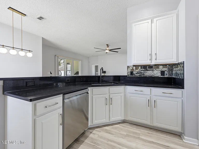 14447 Cherry Lake Dr W — Photo 17