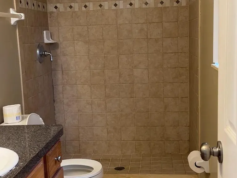 3420 Harrow Ln — Photo 41