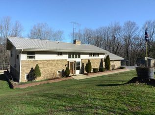684 Anderson Hozak Rd, Clinton, PA 15026