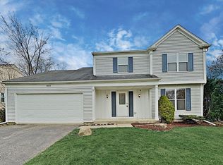 1605 Teri Ln, Algonquin, IL 60102