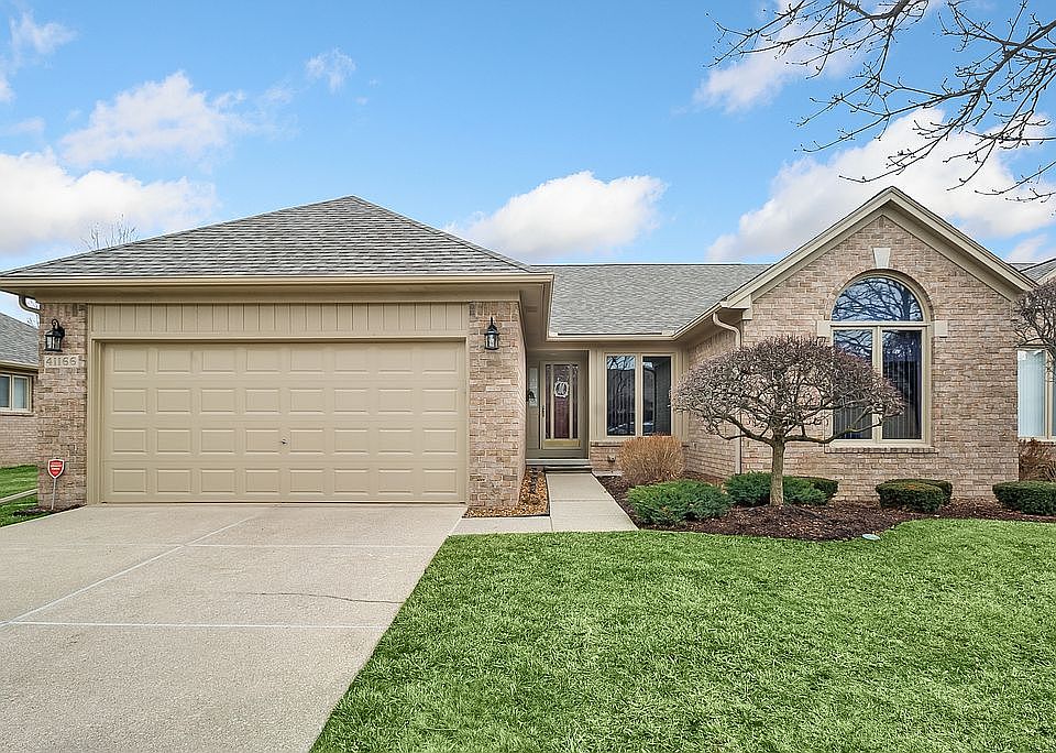 1st image of 41166 Turnberry Ln