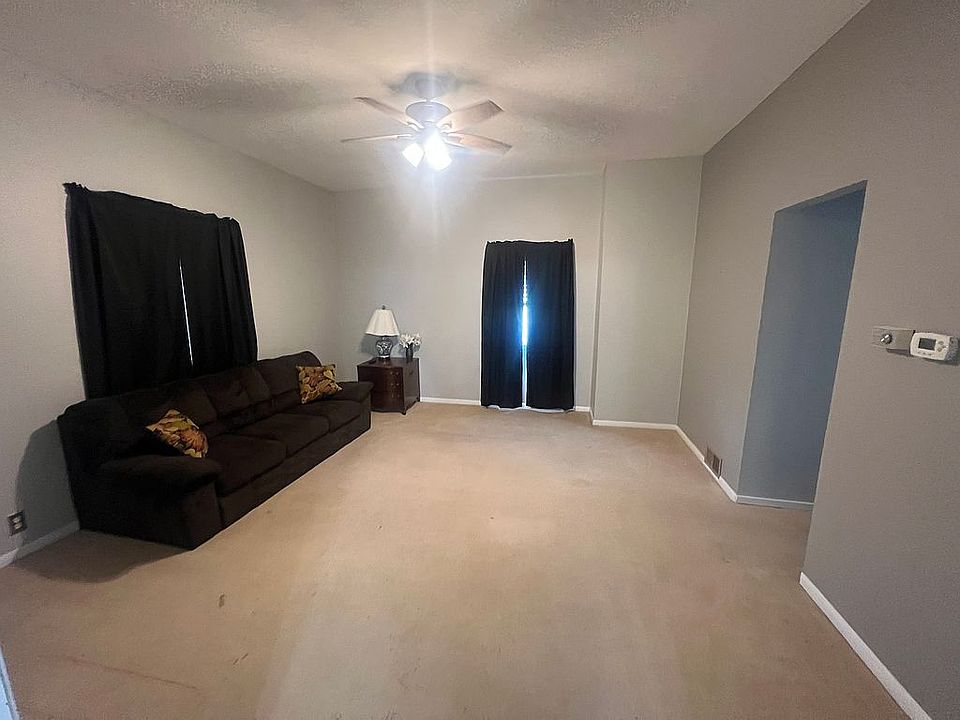 1st image of 222 5th Ave NW