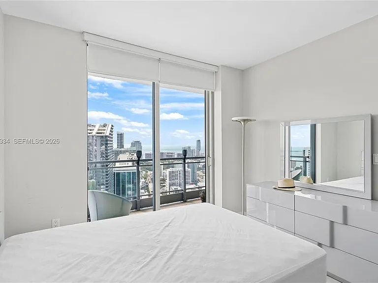 92 SW 3rd St #4702 — Photo 10