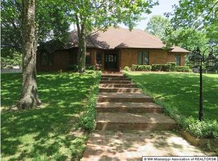 434 Country Club Dr, Hernando, MS 38632