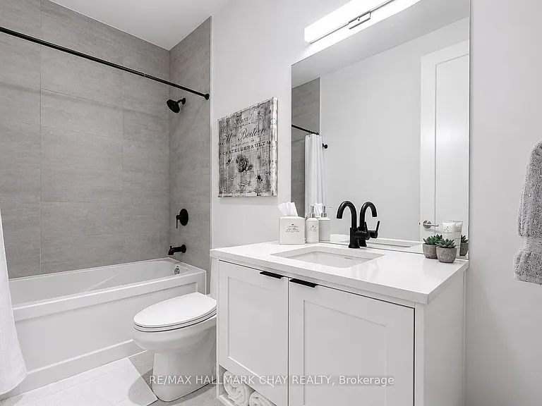 185 Dunlop St E #Penthouse 04 — Photo 25