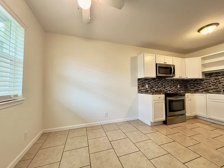 501 W Louisiana Ave #106 — Photo 7