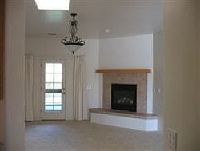 3rd image of 1246 W Gardenia Ln