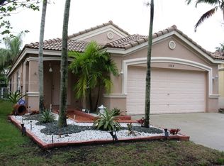 1084 Golden Cane Dr, Weston, FL 33327