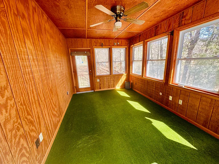 410 Barbara Dr — Photo 67