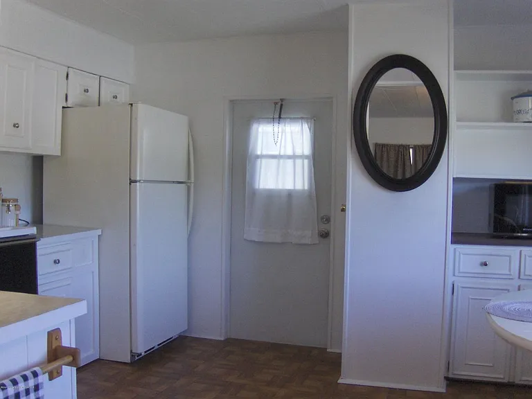 8039 Eastern Circle Dr — Photo 5