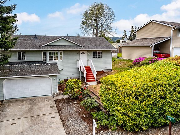 2nd image of 660 Cranberry Drive