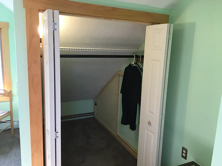 3rd floor common closet