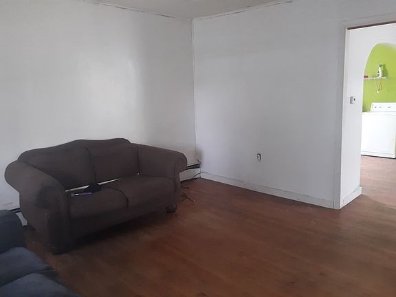 5th image of 504 Ford Ave