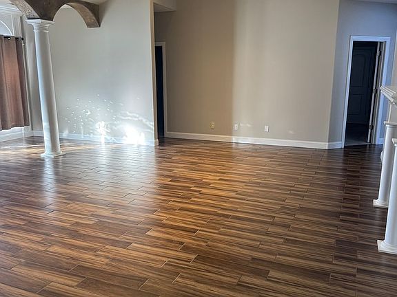 4th image of 2320 N Slickrock Dr