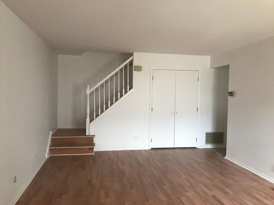 1st image of 381 Jefferson Ct