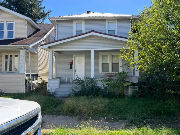 42 N 3rd St, Martins Ferry, OH 43935