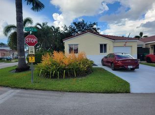 Weitzer Serena Lakes West, Miami, FL 33177