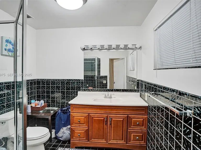 1321 Mandarin Isle — Photo 16