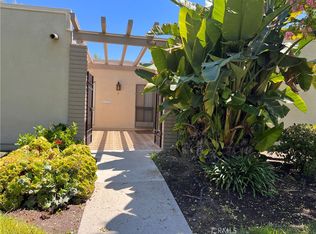 2042 Via Mariposa E UNIT D, Laguna Woods, CA 92637
