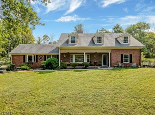 32 Springtown Rd, Whitehouse Station, NJ 08889