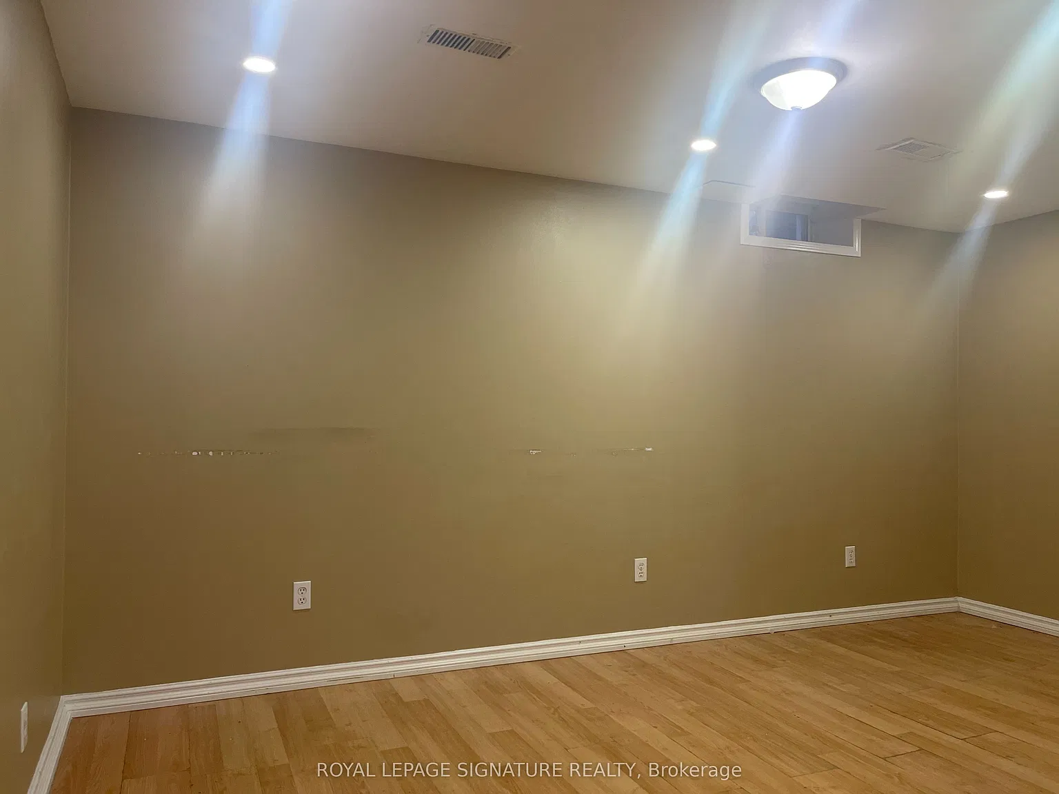 2 bed, $1,600 — Photo 4